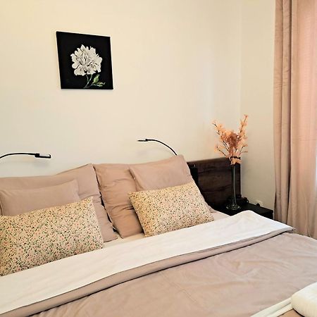 Orient Apartmanhaz エゲル エクステリア 写真