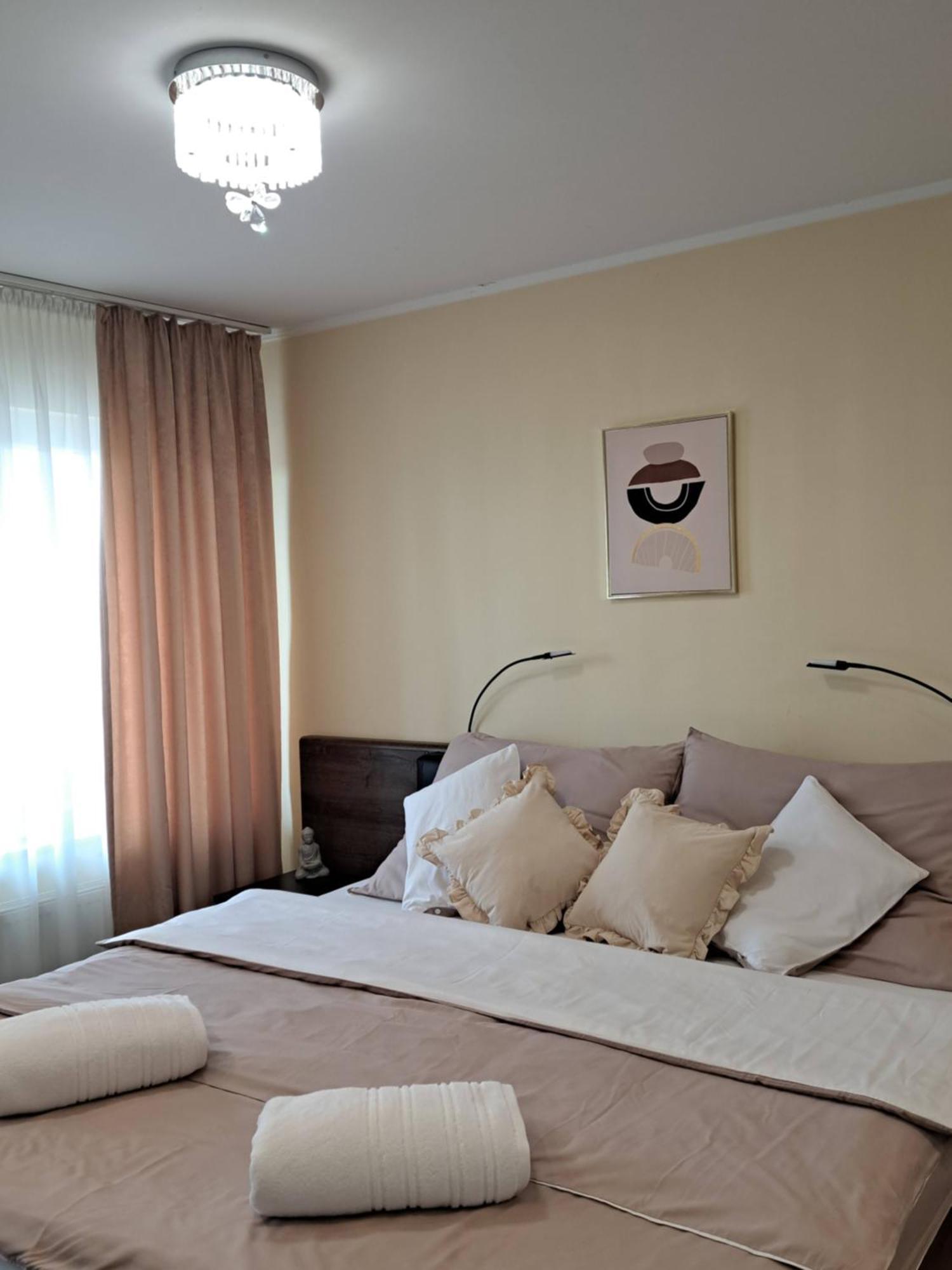 Orient Apartmanhaz エゲル エクステリア 写真
