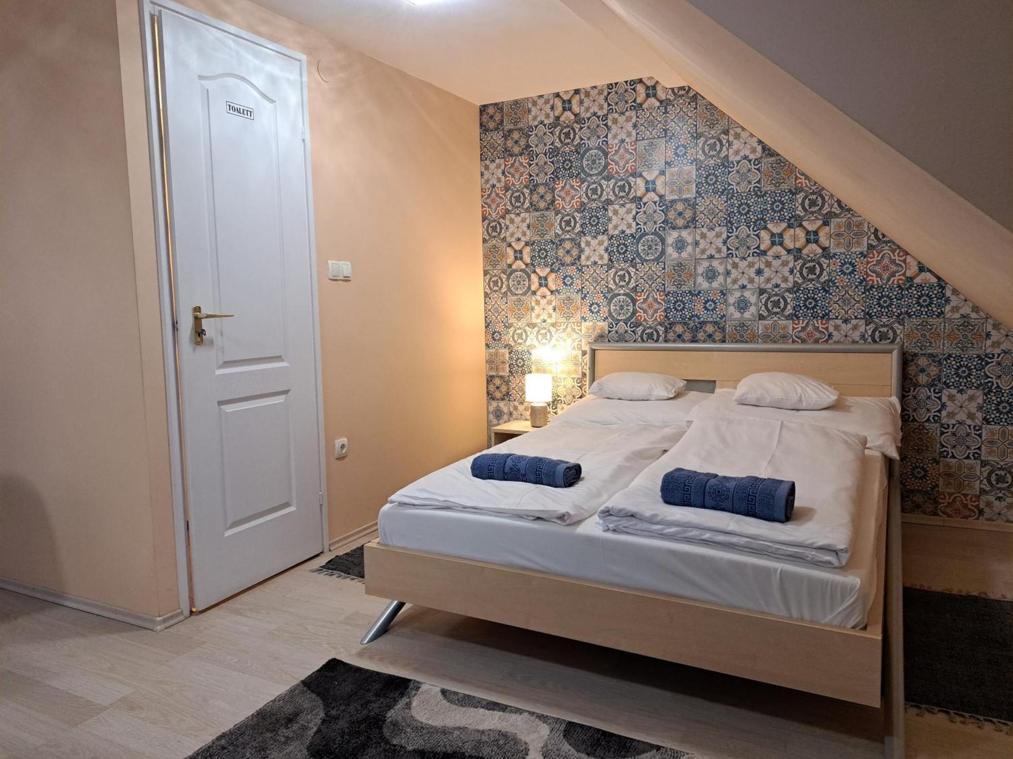 Orient Apartmanhaz エゲル エクステリア 写真