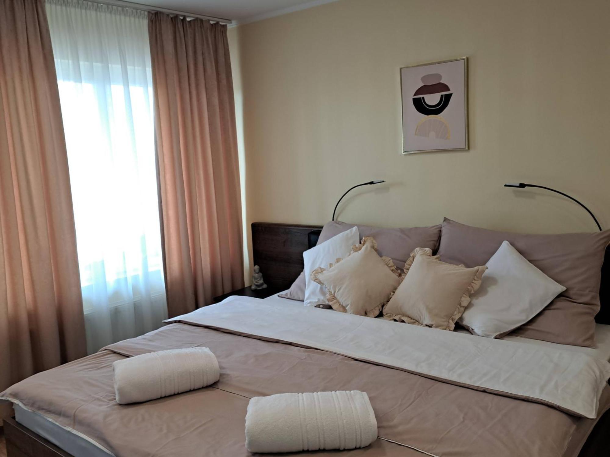 Orient Apartmanhaz エゲル エクステリア 写真