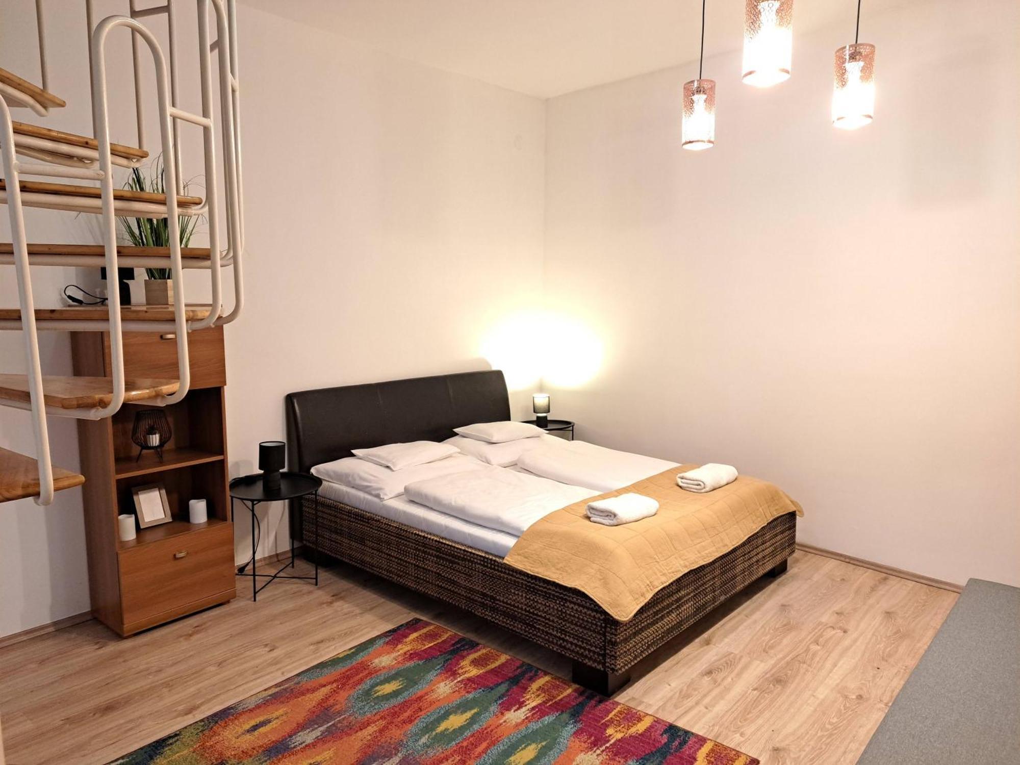 Orient Apartmanhaz エゲル エクステリア 写真