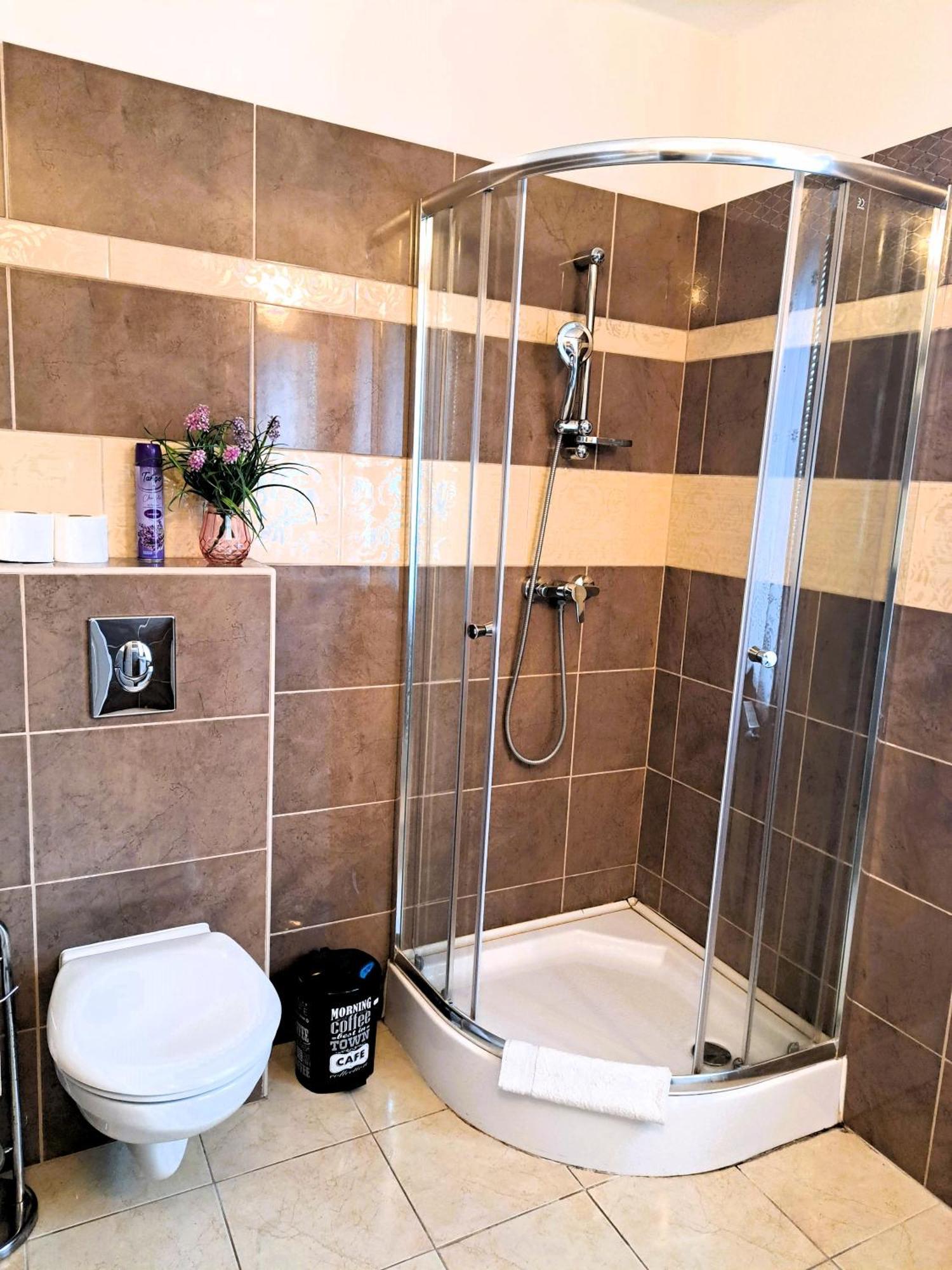 Orient Apartmanhaz エゲル エクステリア 写真